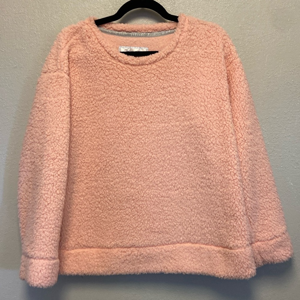 Mukluks Size Medium Pink Sherpa Fuzzy Cozy Pullover Crew Neck Sweater 3361